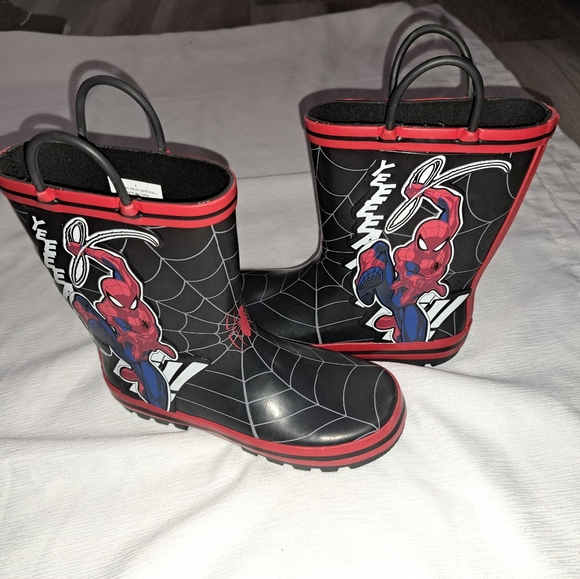 water boots, for children, size 2, from the Marvel spiderman brand - Picture 5 of 7